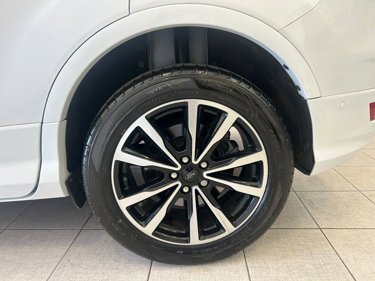 Ford Kuga 1.5 TDCI 120 CV S&S 2WD ST-Line (17)