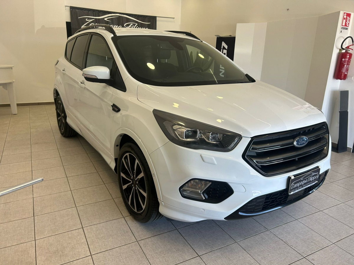 Ford Kuga 1.5 TDCI 120 CV S&S 2WD ST-Line (3)