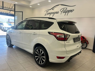 Ford Kuga 1.5 TDCI 120 CV S&S 2WD ST-Line (4)