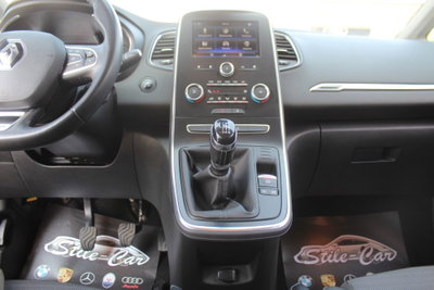 Renault Grand Scénic 1.7 blue dci Business 120cv (18)