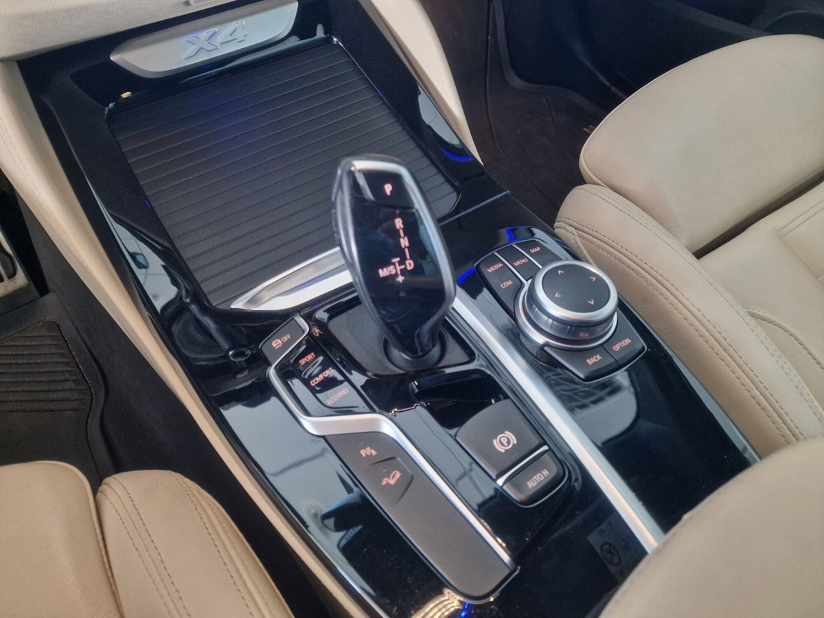 BMW X4 xDrive20d 48V Msport (9)
