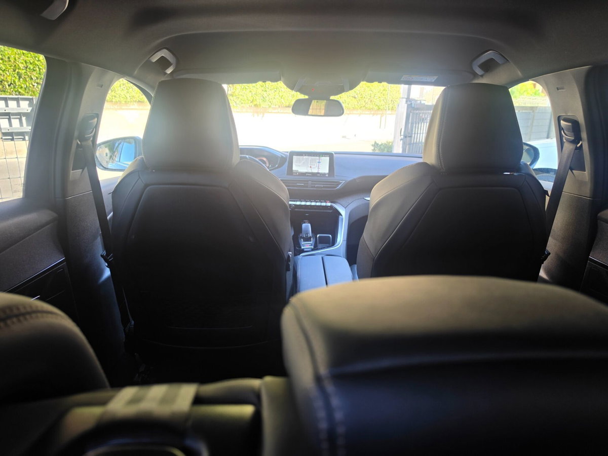 Peugeot 3008 BlueHDi 130 S&S EAT8 GT Line (18)