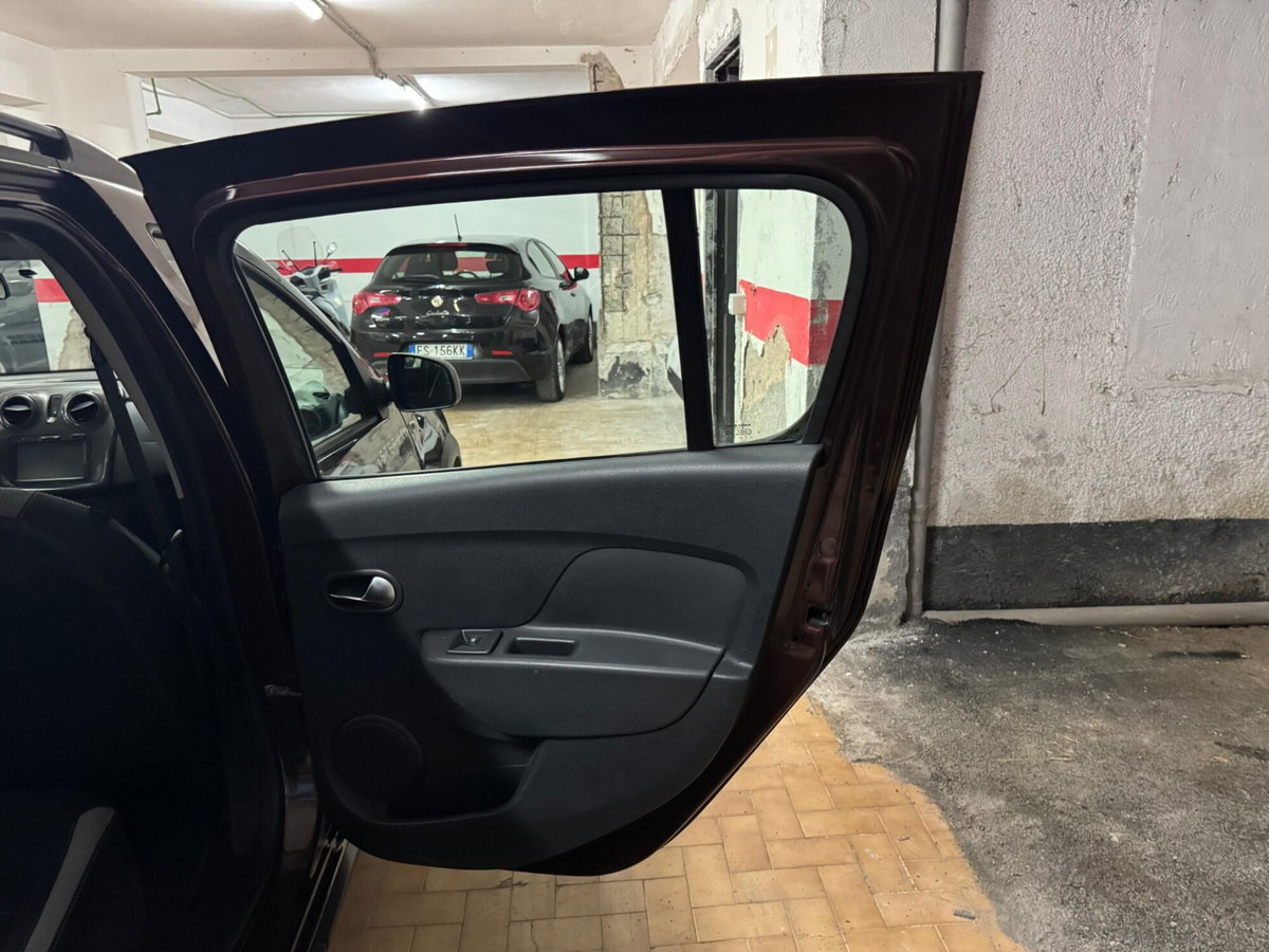 Dacia Sandero Stepway 1.5 dCi 8V 90CV (16)