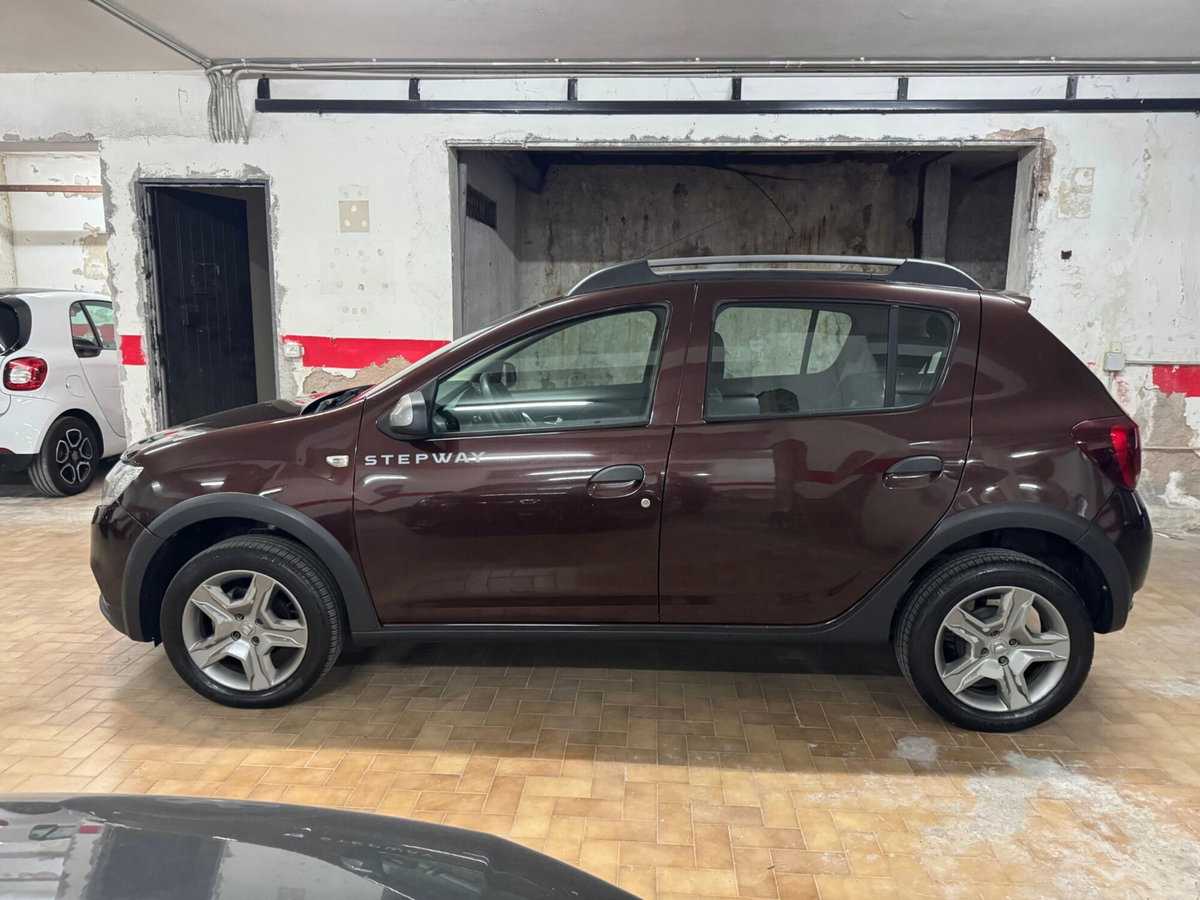 Dacia Sandero Stepway 1.5 dCi 8V 90CV (4)