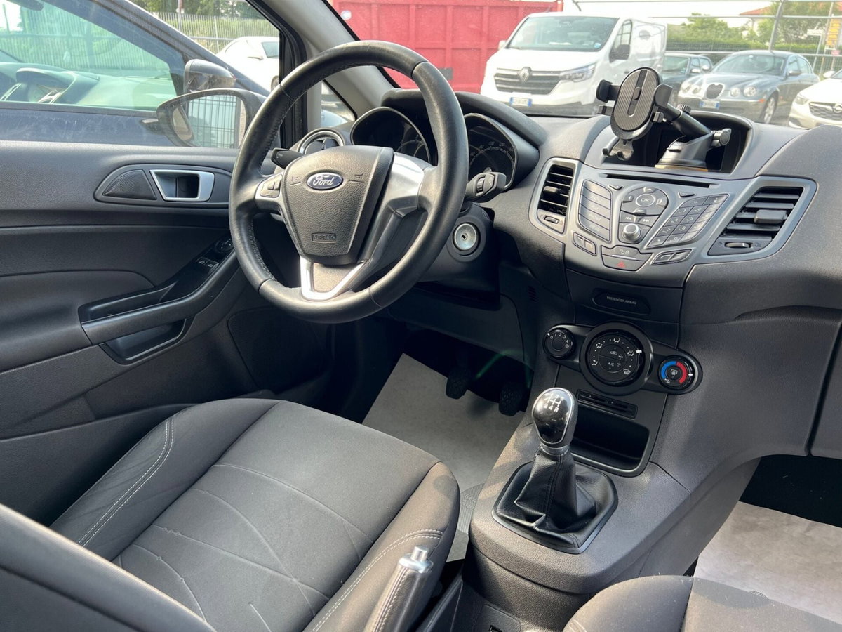 Ford Fiesta 1.5 TDCi 95CV 5 porte ECOnetic (12)