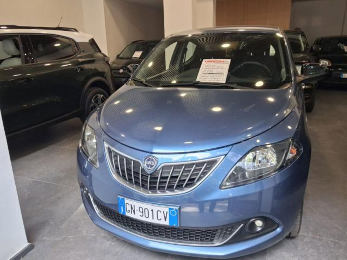 Lancia Ypsilon 1.0 FireFly 5 porte S&S Hybrid Gold Plus