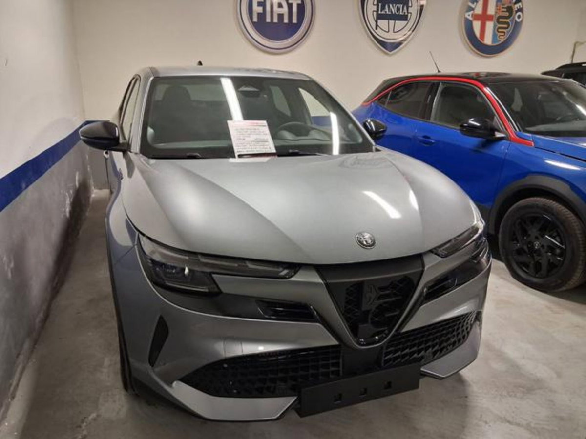 Alfa Romeo Junior 1.2 ibrida Sport Speciale 145cv edct6