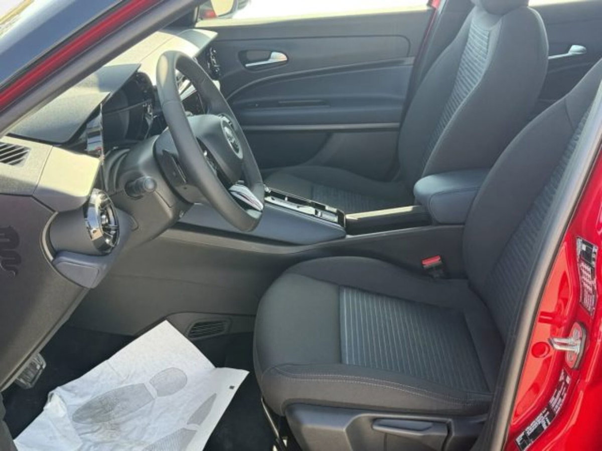 Alfa Romeo Junior 1.2 ibrida Sprint 145cv edct6 (12)
