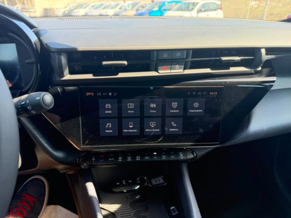 Alfa Romeo Junior 1.2 ibrida Sprint 145cv edct6 (13)
