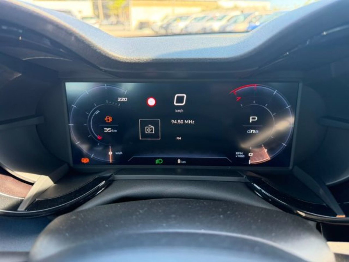 Alfa Romeo Junior 1.2 ibrida Sprint 145cv edct6 (14)