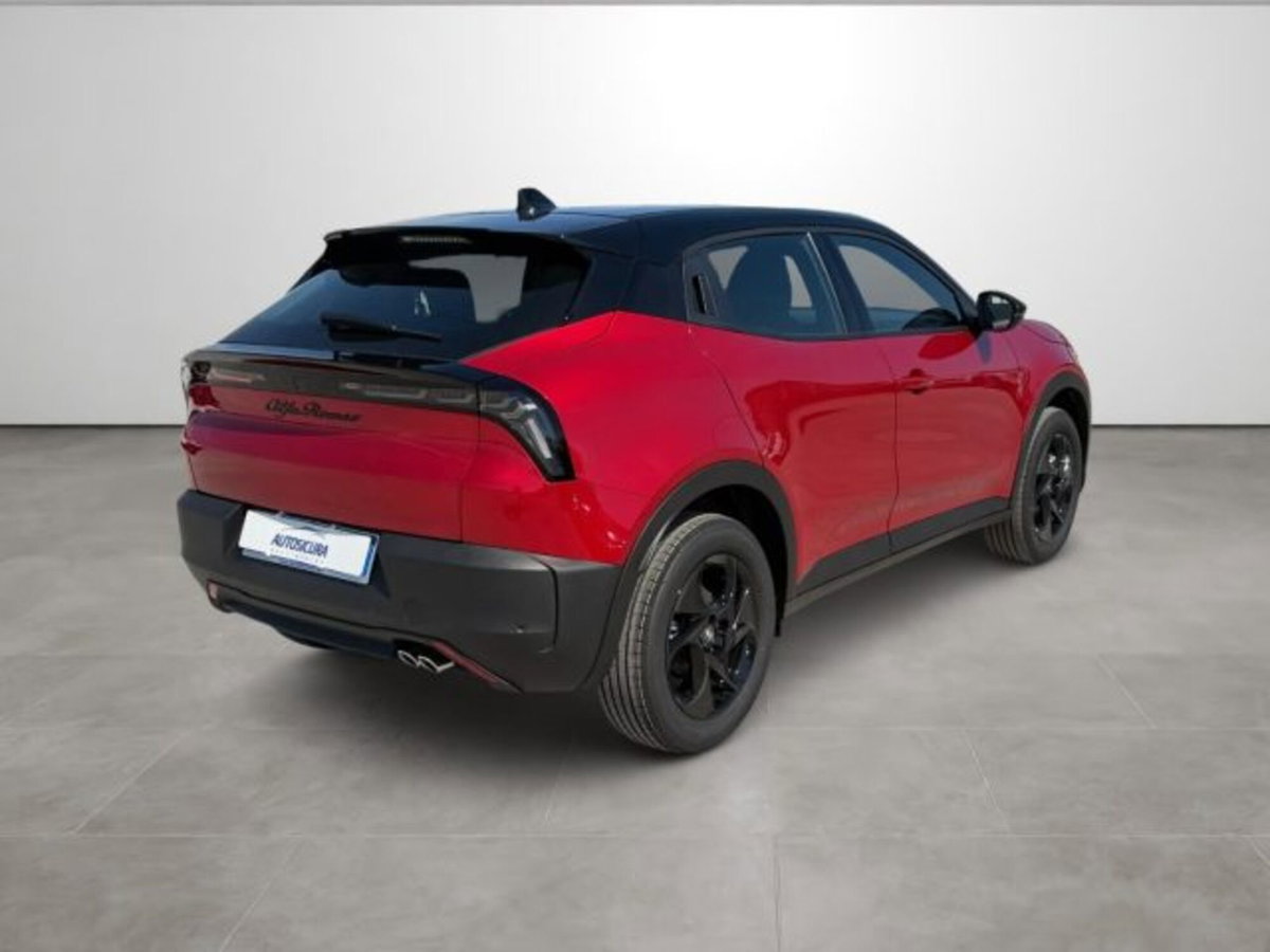 Alfa Romeo Junior 1.2 ibrida Sprint 145cv edct6 (4)