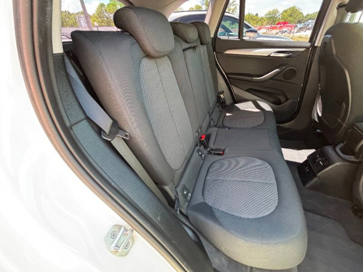 BMW X1 sDrive16d Business Advantage (20)
