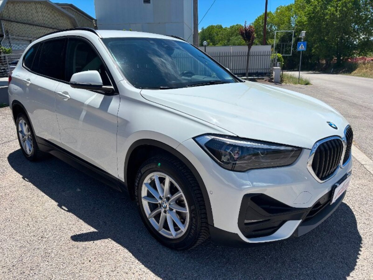 BMW X1 sDrive16d Business Advantage (4)