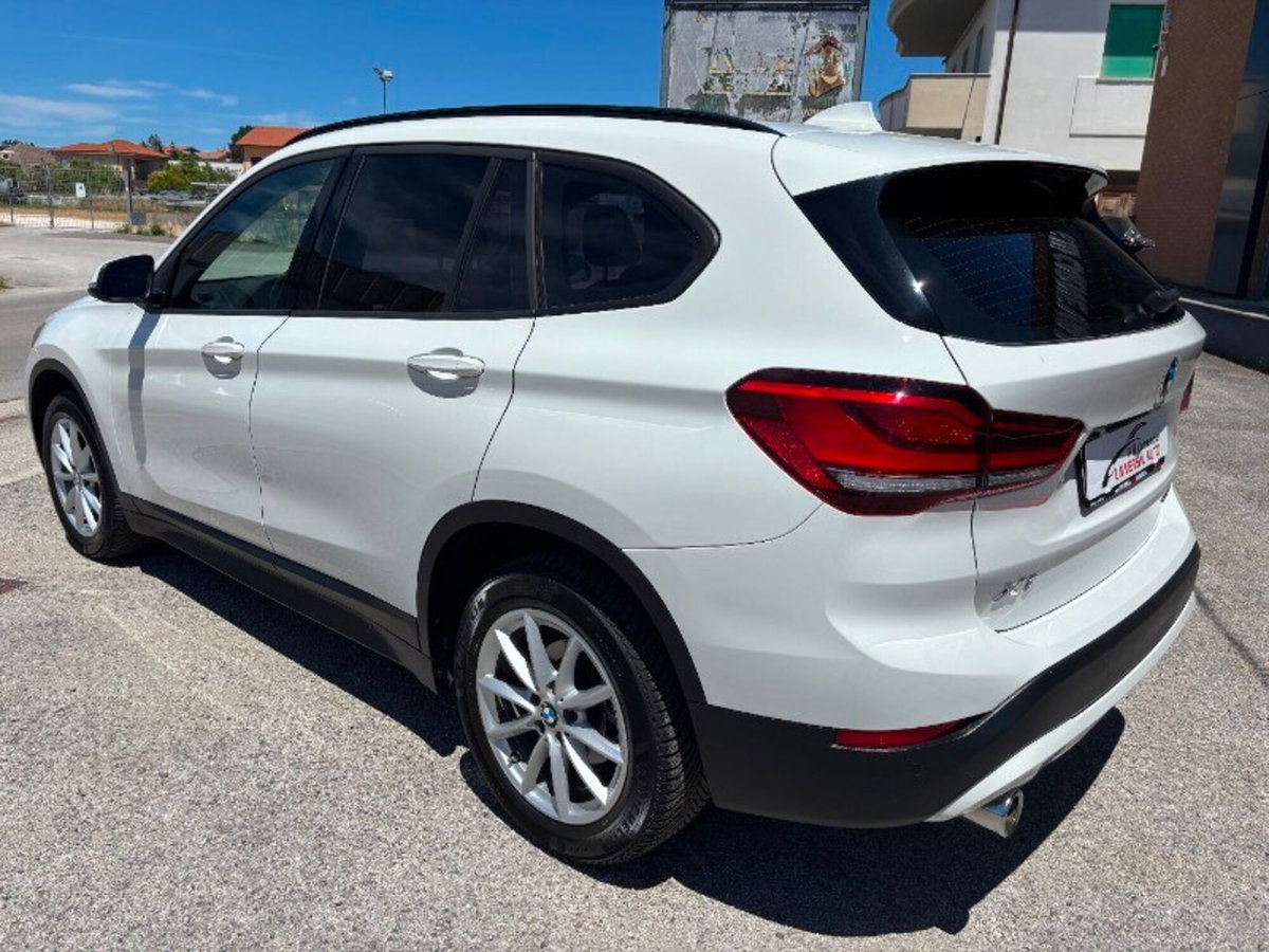 BMW X1 sDrive16d Business Advantage (7)