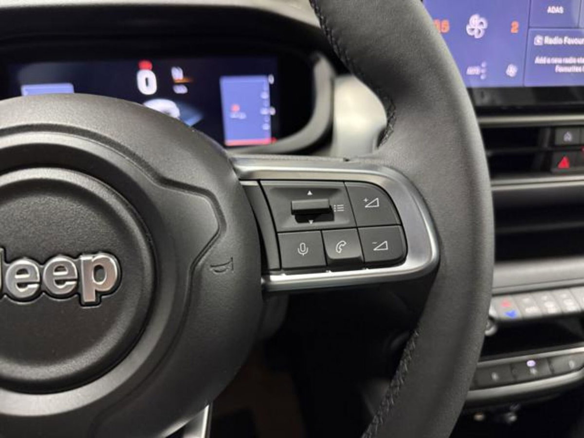 Jeep Avenger 1.2 turbo Summit fwd 100cv (13)