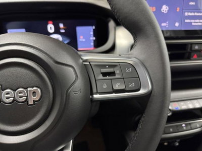 Jeep Avenger 1.2 turbo e-hybrid mhev Black Edition fwd 110cv edct6 (13)