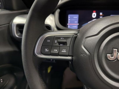 Jeep Avenger 1.2 turbo e-hybrid mhev Black Edition fwd 110cv edct6 (14)