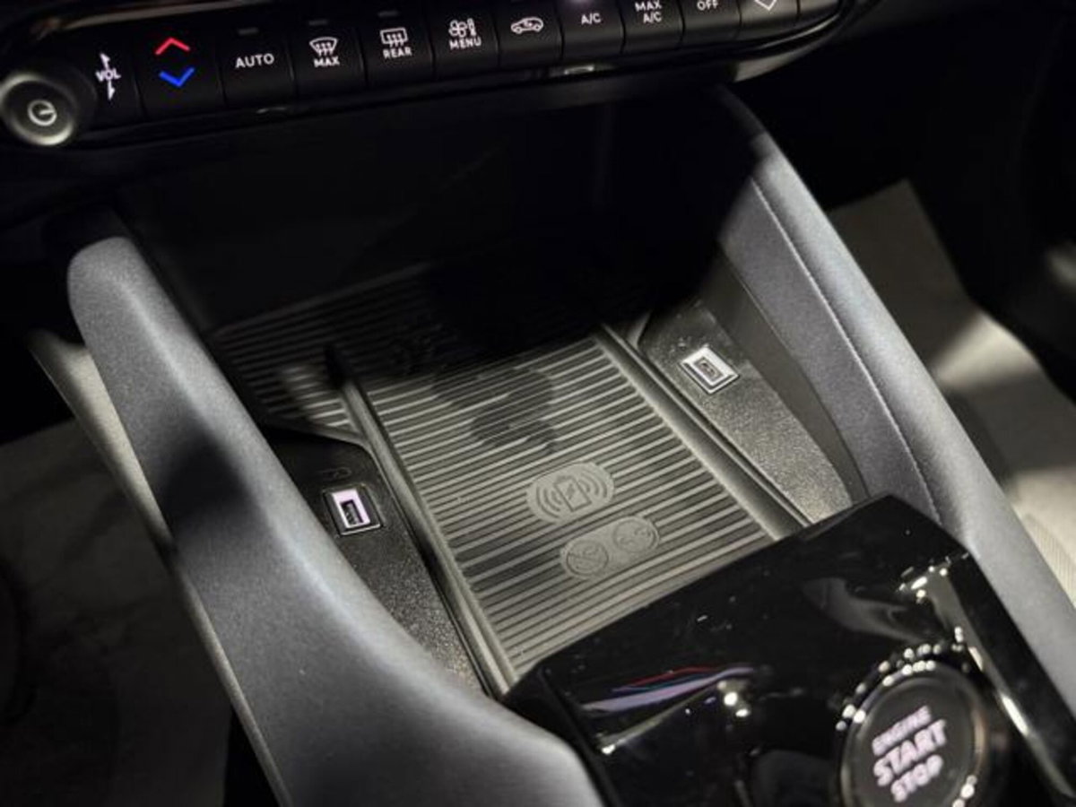 Alfa Romeo Junior 1.2 ibrida Q4 Sprint 145cv edct6 (13)