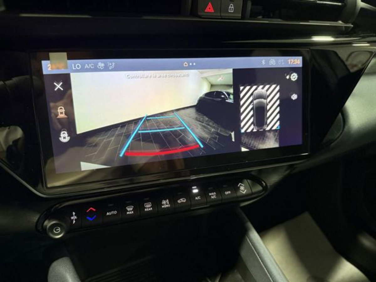 Alfa Romeo Junior 1.2 ibrida Q4 Sprint 145cv edct6 (14)