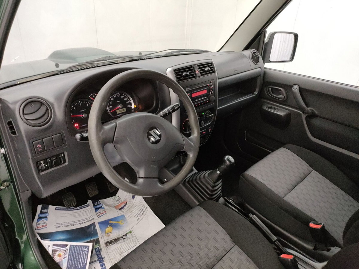 Suzuki Jimny 1.5 DDiS cat 4WD JLX Più (9)