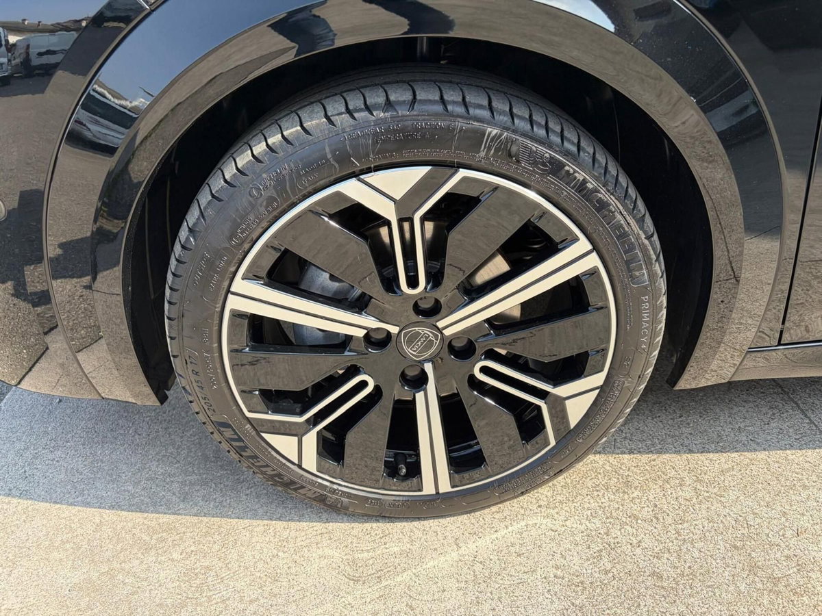 Lancia Ypsilon 54kWh LX 156cv (5)