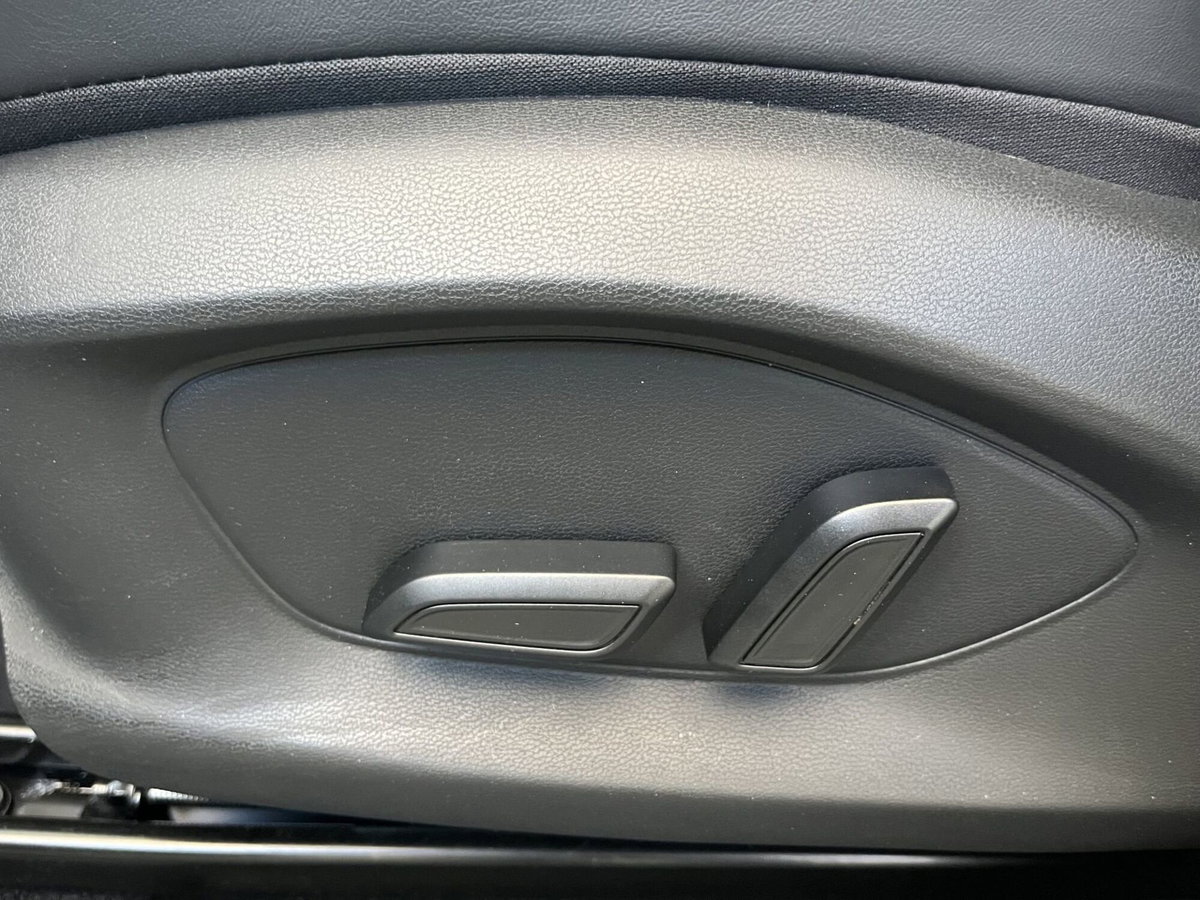 Mg ZS 1.5 Classic Luxury (13)