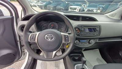 Toyota Yaris 1.5 Hybrid 5 porte Cool (18)