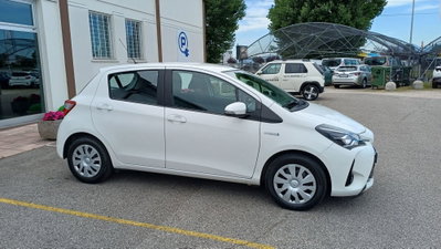 Toyota Yaris 1.5 Hybrid 5 porte Cool (6)