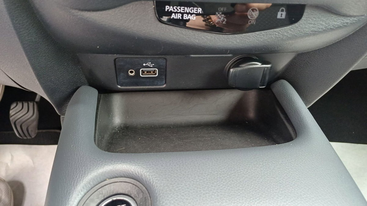 Nissan Juke 1.0 dig-t N-Connecta 114cv (15)