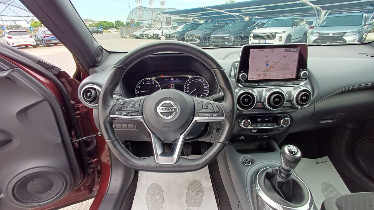 Nissan Juke 1.0 dig-t N-Connecta 114cv (18)
