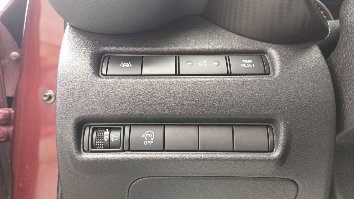 Nissan Juke 1.0 dig-t N-Connecta 114cv (19)