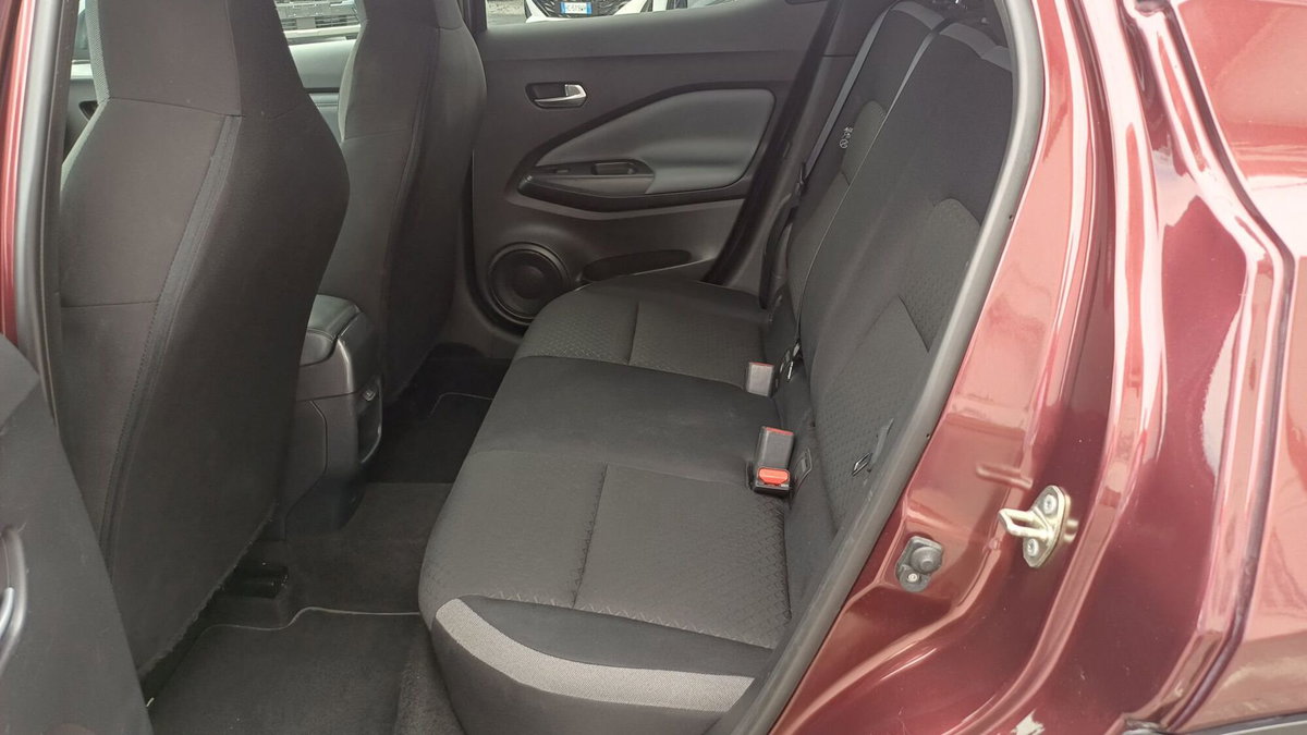 Nissan Juke 1.0 dig-t N-Connecta 114cv (8)