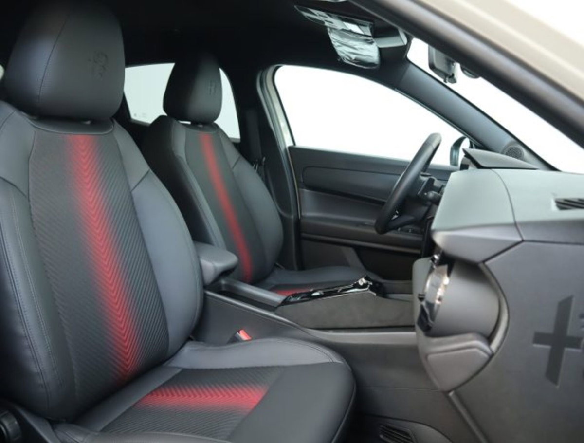 Alfa Romeo Junior elettrica Speciale 156cv (11)