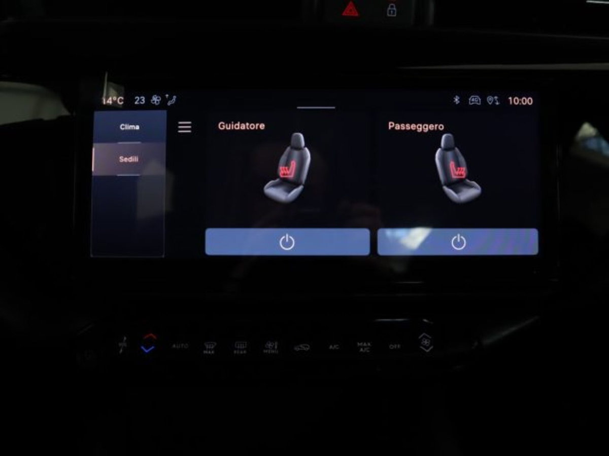 Alfa Romeo Junior elettrica Speciale 156cv (18)
