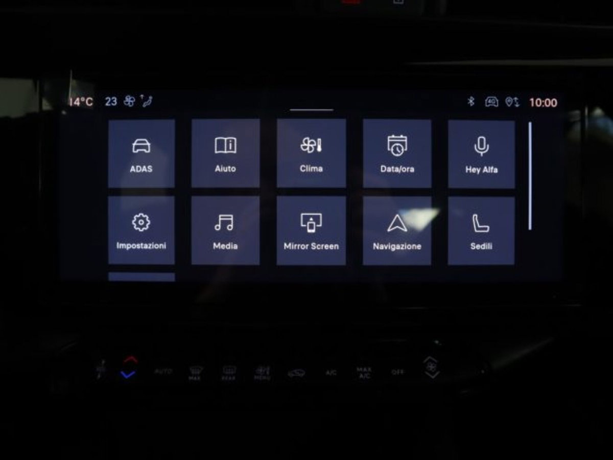 Alfa Romeo Junior elettrica Speciale 156cv (20)