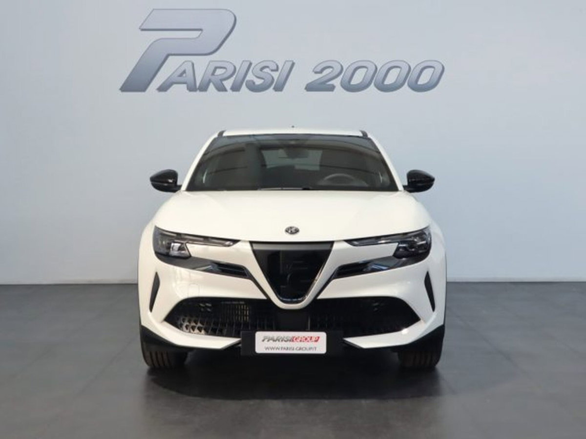 Alfa Romeo Junior elettrica Speciale 156cv (5)