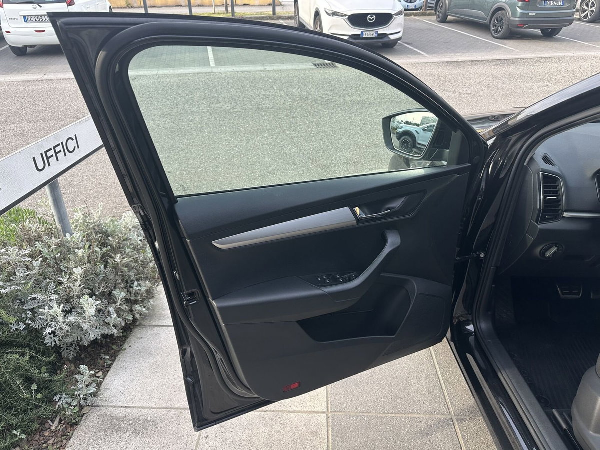 Skoda Karoq 2.0 TDI EVO SCR 115 CV DSG S-Tech (16)