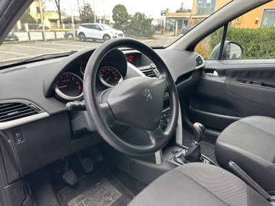 Peugeot 207 8V 75CV 5p. Energie (11)
