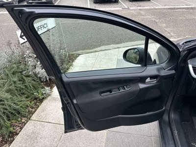 Peugeot 207 8V 75CV 5p. Energie (16)
