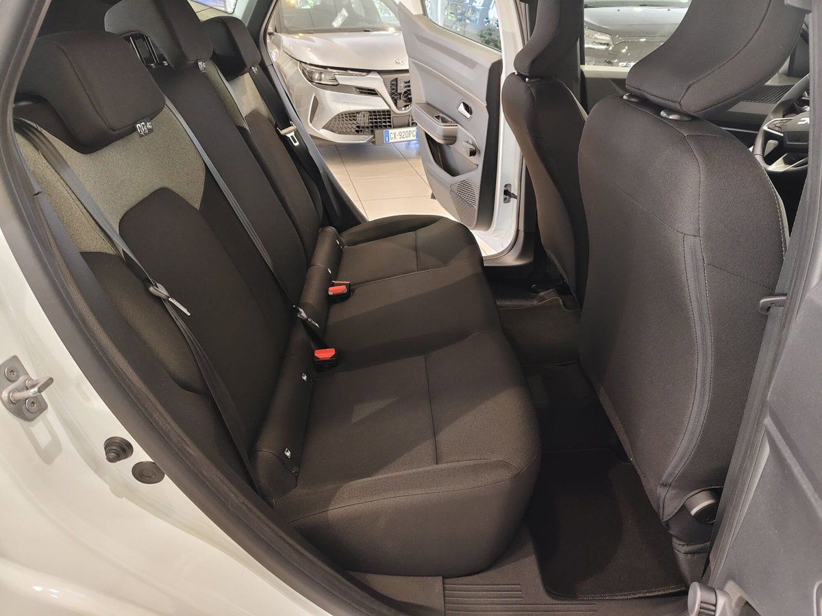Dacia Duster 1.2 Eco-G Essential 120cv (6)
