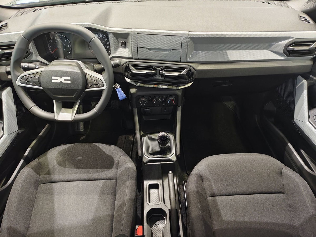 Dacia Duster 1.2 Eco-G Essential 120cv (4)