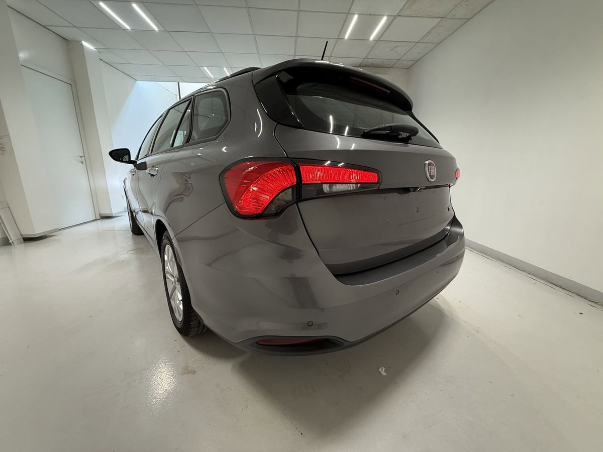 Fiat Tipo Station Wagon Tipo 1.4 T-Jet 120CV SW Lounge (13)