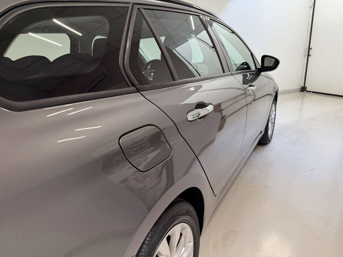 Fiat Tipo Station Wagon Tipo 1.4 T-Jet 120CV SW Lounge (19)