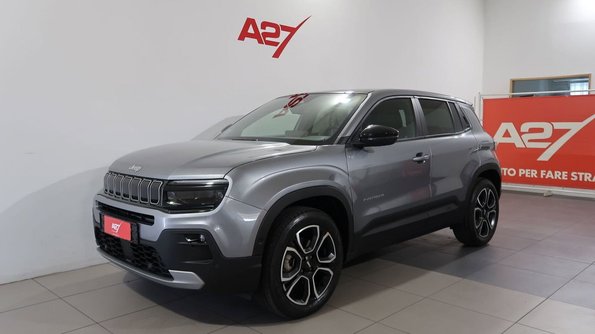 Jeep Avenger 1.2 turbo e-hybrid mhev Summit fwd 110cv edct6 (14)