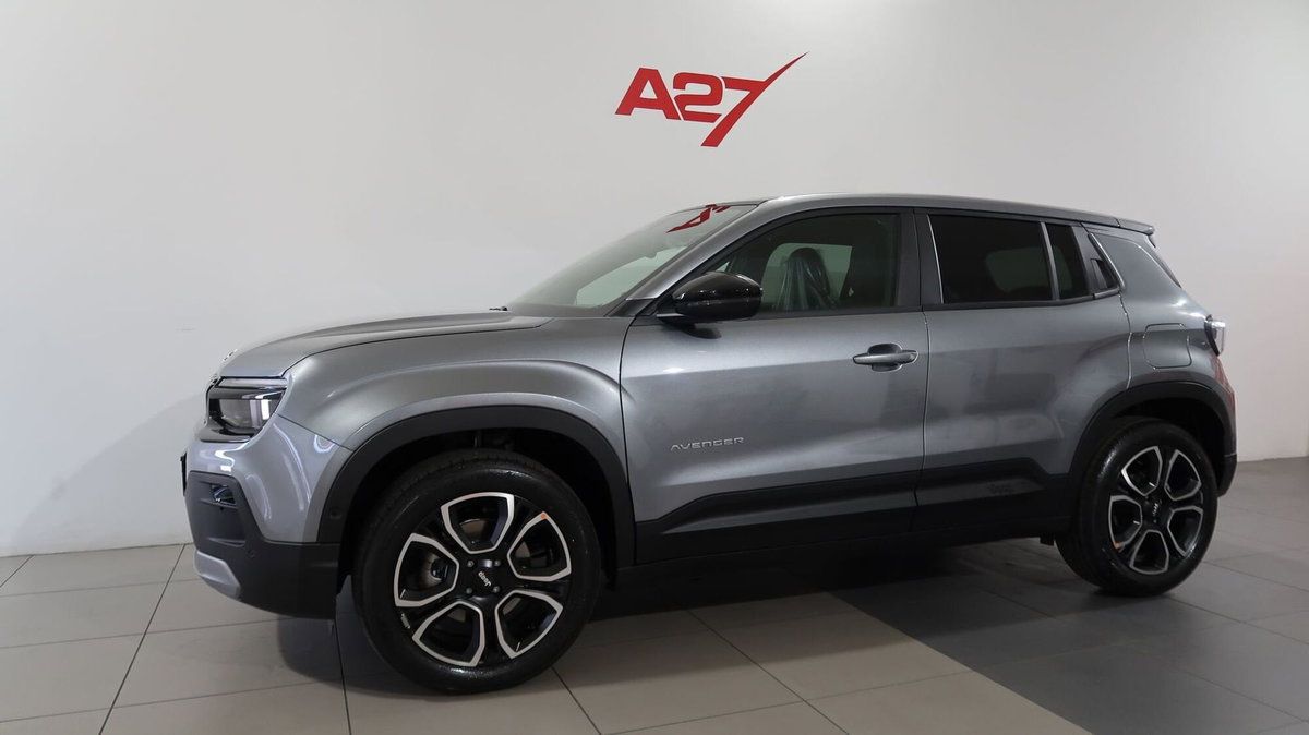 Jeep Avenger 1.2 turbo e-hybrid mhev Summit fwd 110cv edct6 (18)