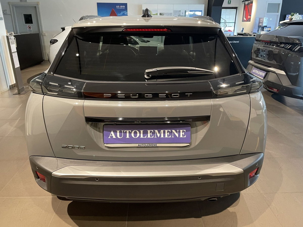 Peugeot 2008 1.2 turbo Allure 100cv (3)