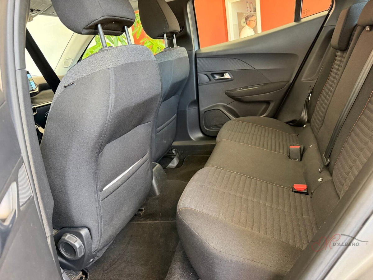 Peugeot 2008 1.2 puretech Active s&s 100cv (9)