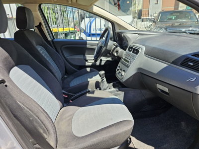 Fiat Grande Punto 1.4 5 porte Actual Natural Power (11)