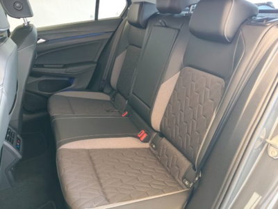 Volkswagen Golf Variant 1.5 eTSI 150 CV EVO ACT DSG R-Line (17)