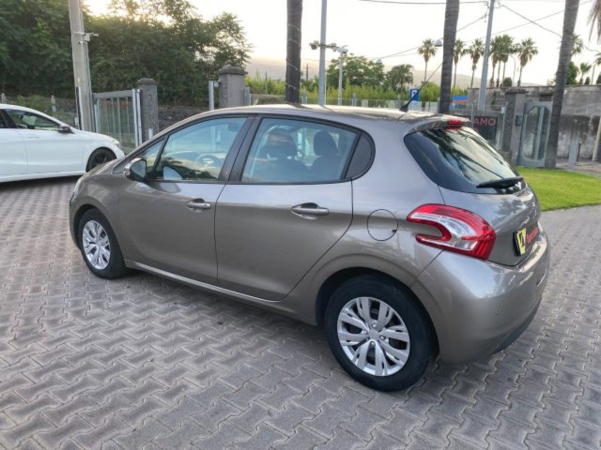 Peugeot 208 HDi 68 CV 5 porte Active (17)